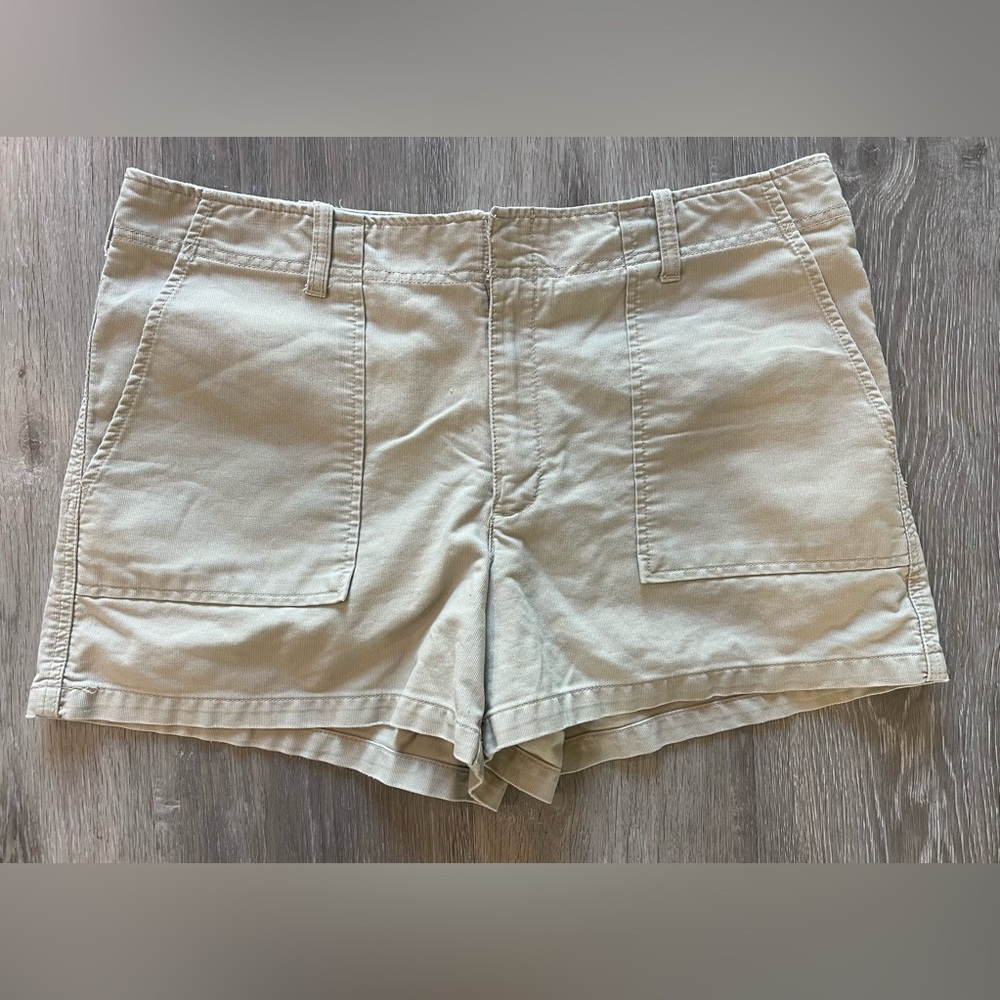 American Eagle Women's Beige Chino Shorts Size 14 Cotton Preppy Classic Pockets